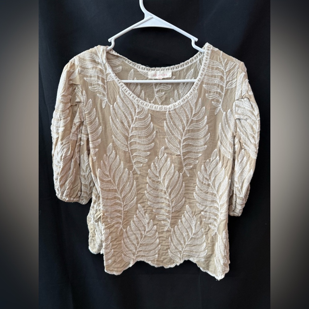 Solitaire Cream Leaf Pattern Blouse